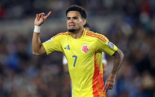 Luis Diaz running with the ball while playing for the Colombia national team