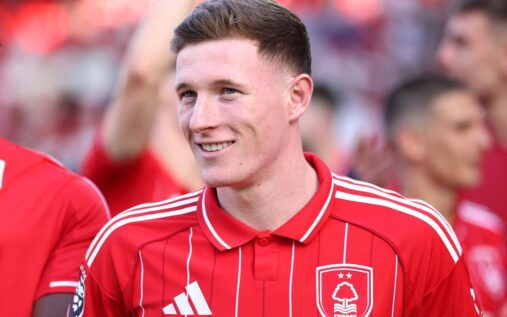 Elliot Anderson playing for Nottingham Forest during a Premier League match