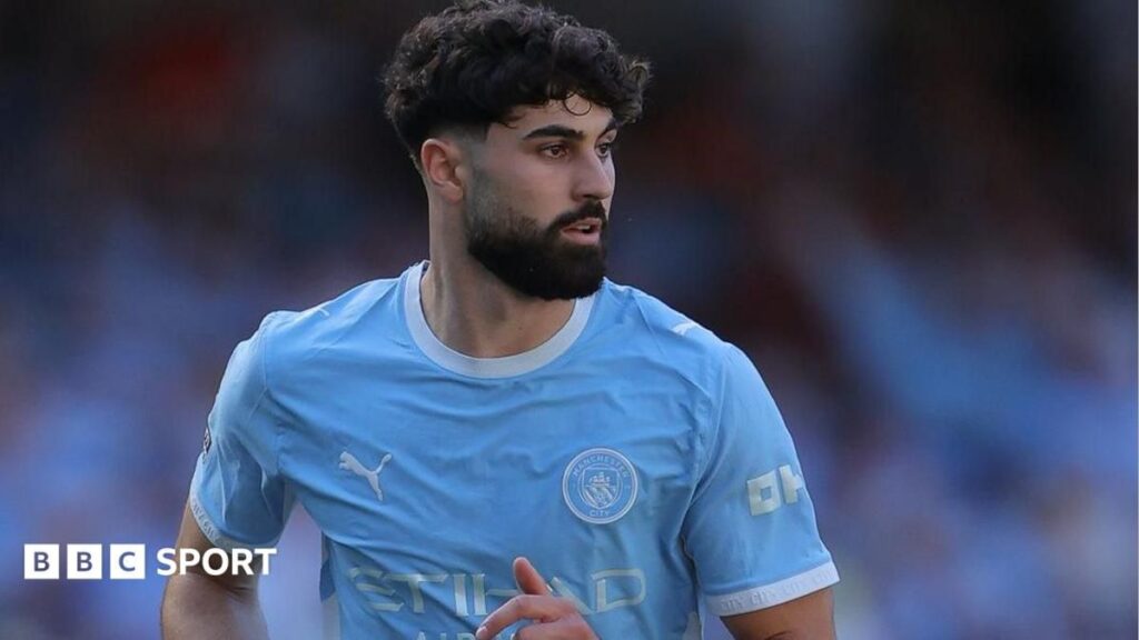 Josko Gvardiol playing in defence for Manchester City in a Premier League fixture