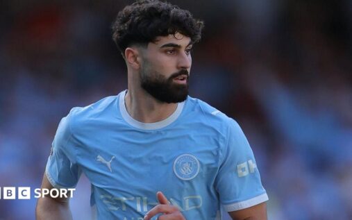 Josko Gvardiol playing in defence for Manchester City in a Premier League fixture