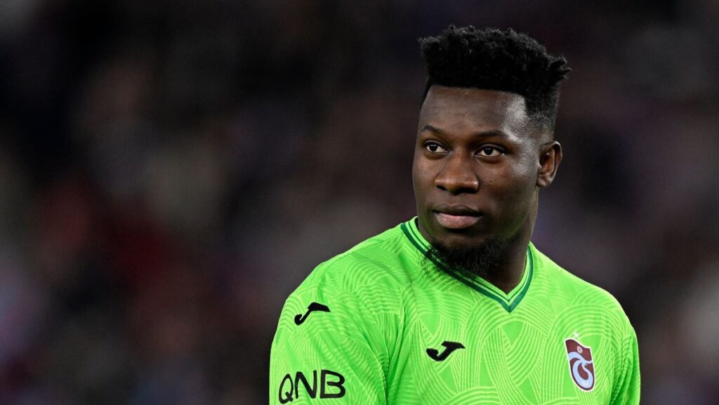 Andre Onana playing for Manchester United