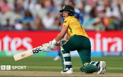 Marizanne Kapp batting for South Africa during the Women's T20 World Cup