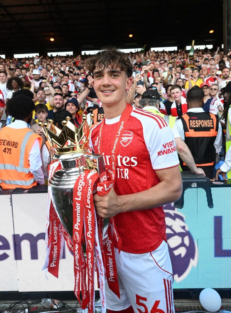 Max Dowman celebrating his stoppage-time goal for Arsenal against Everton