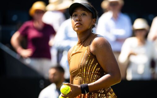 Naomi Osaka waving to the crowd after retiring from the Bad Homburg tennis final due to injury