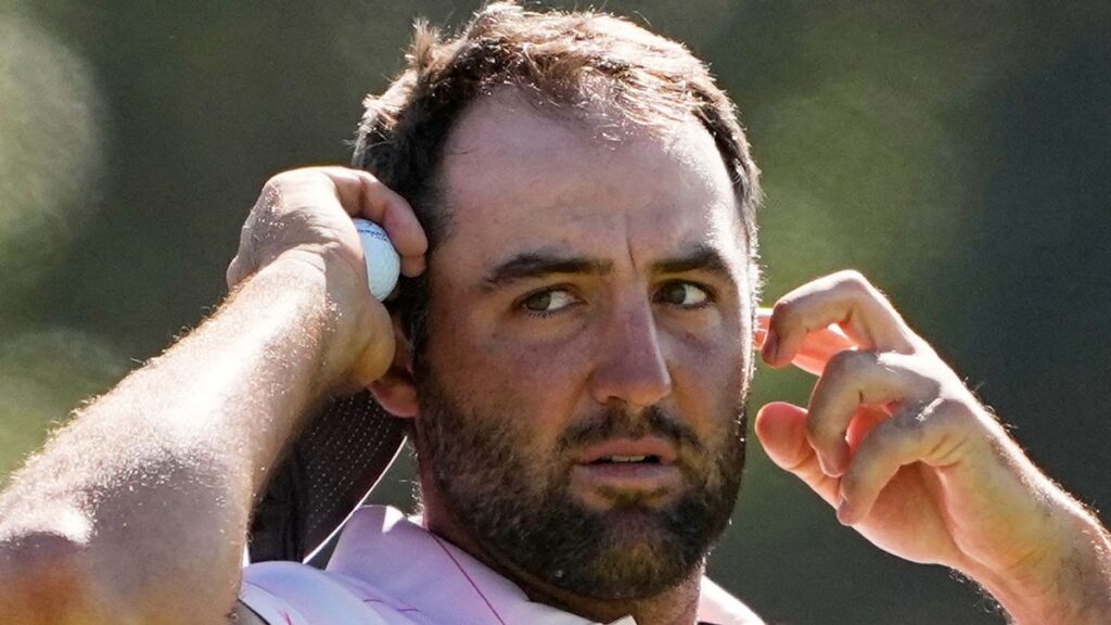 Scottie Scheffler reacts to a missed putt during the final round of the US Open at Shinnecock Hills